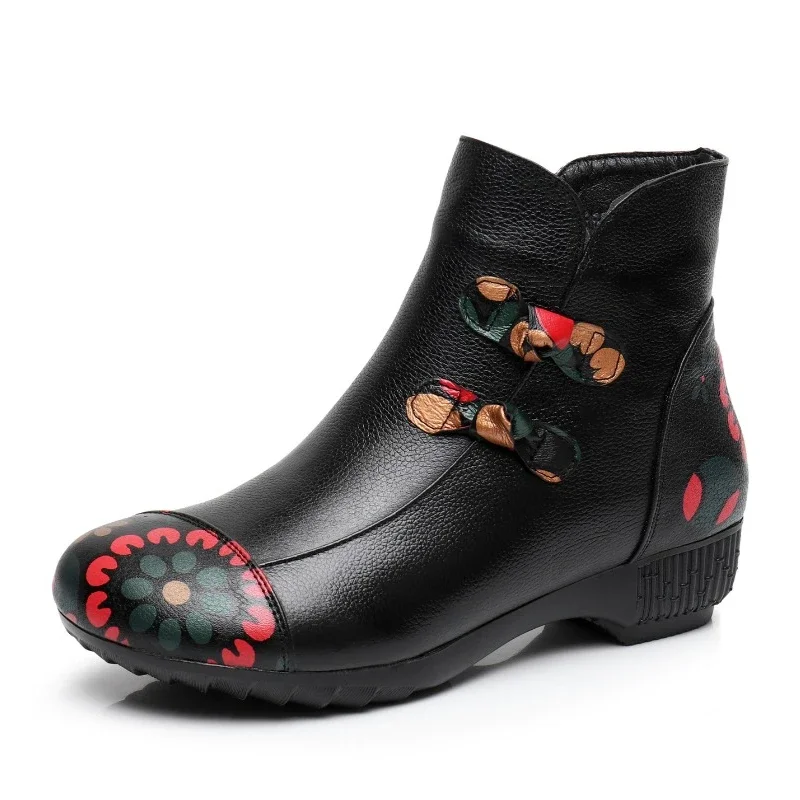 

Flat Mother Shoes 2024 New Winter Leather Cashmere Women's Shoes Non-slip Cotton Shoes warm Large Size Women's Boots
