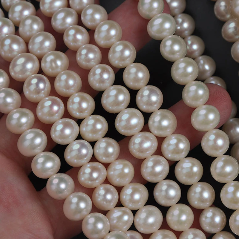 Champagne-colored 8.5-9mm egg-shaped round seedless natural freshwater genuine pearls, loose beads for DIY jewelry making.