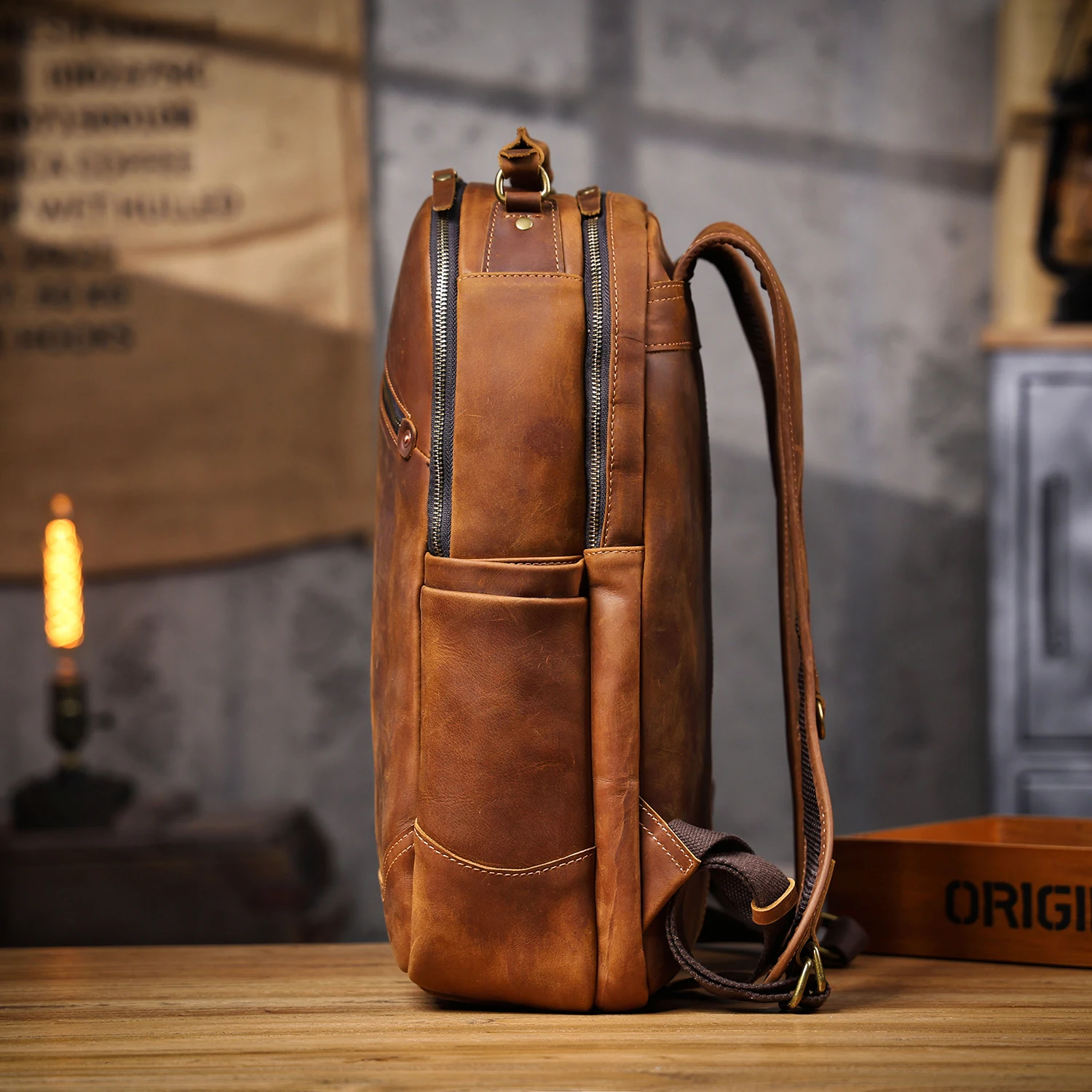 Vintage handgefertigter Rucksack aus hochwertigem Echtleder für Herren, Leder-Laptop-Umhängetasche, Crazy Horse Schultasche, modisch für Männer – Detail 8