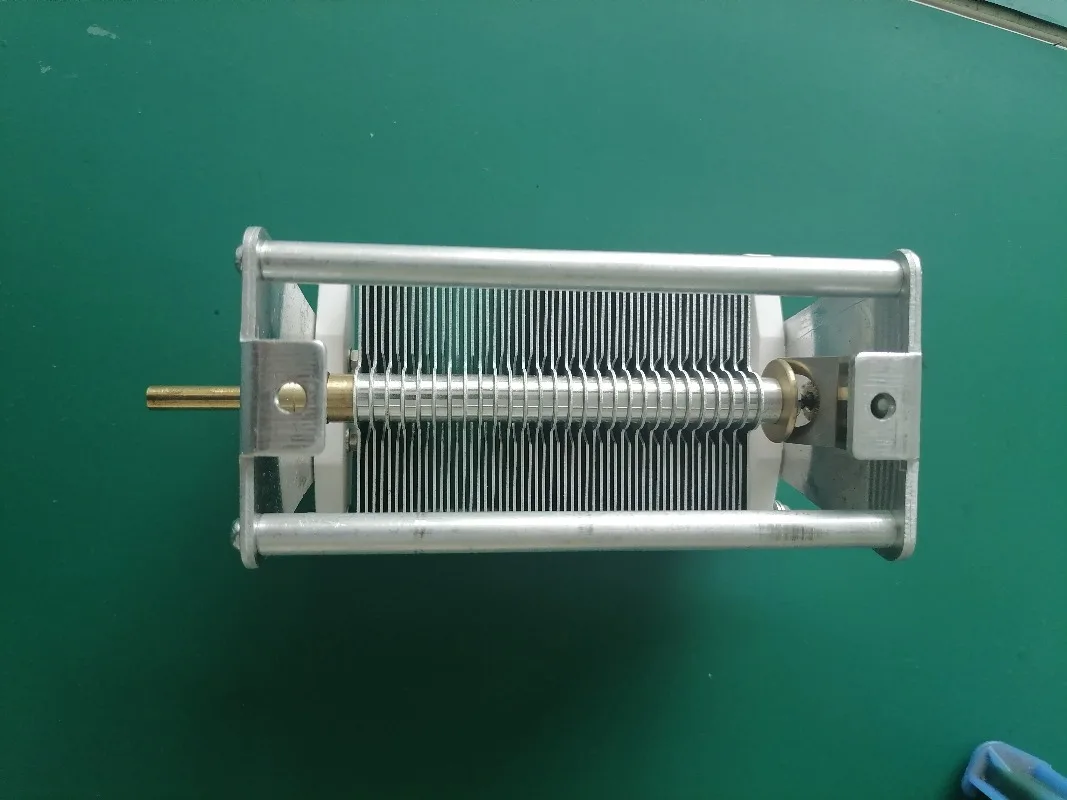 Air Adjustable Capacitor, Capacitance 20-1000P, Voltage Value 1000V