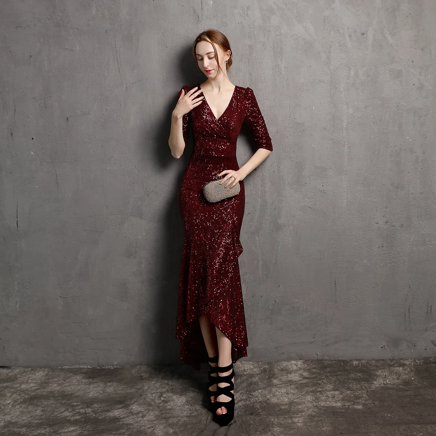 New Long-Sleeved V-neck Dress Women's Mid-Length Sequin Dress Banquet Party Dress European And American Style