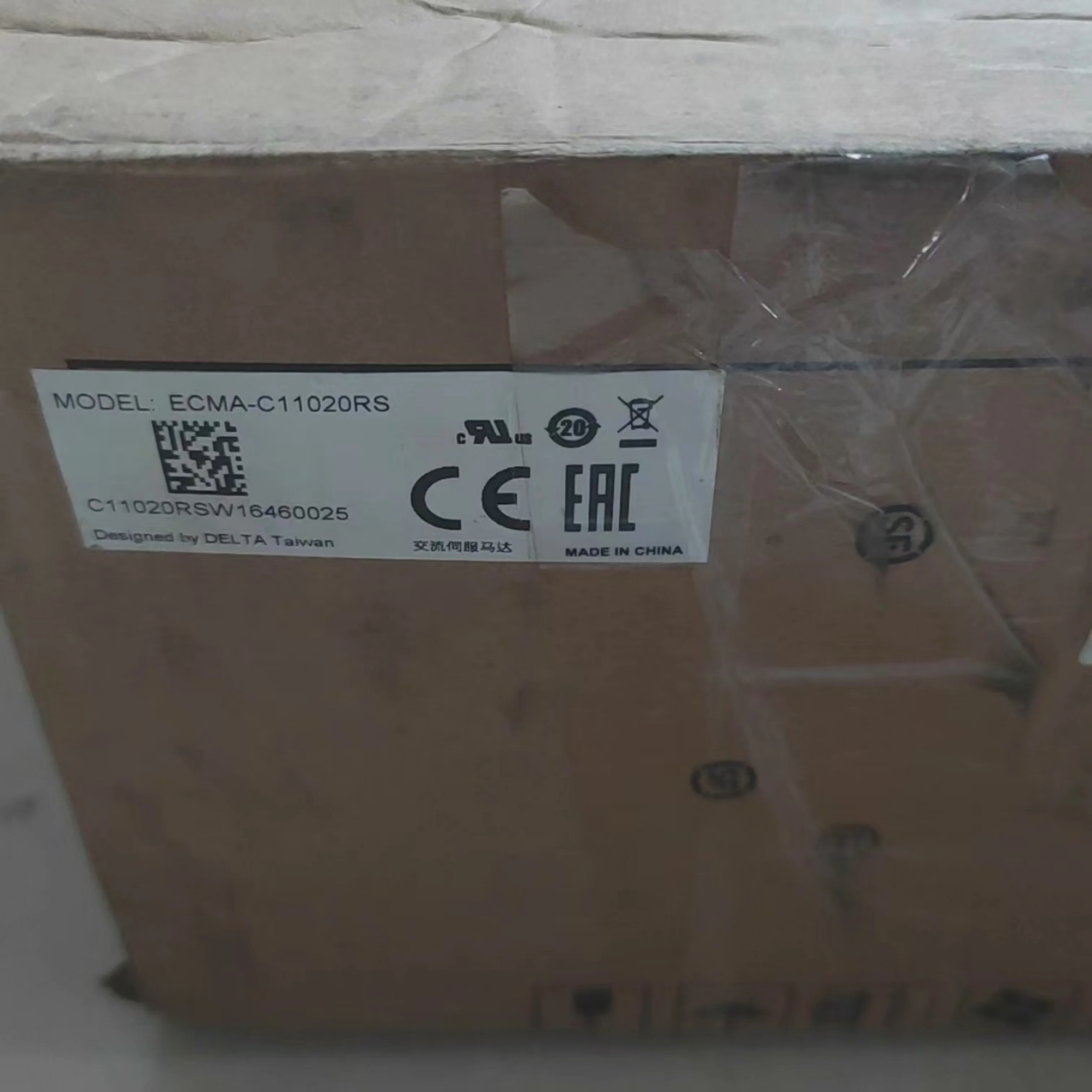 

Серводвигатель ECMA-C11020RS Новый оригинал