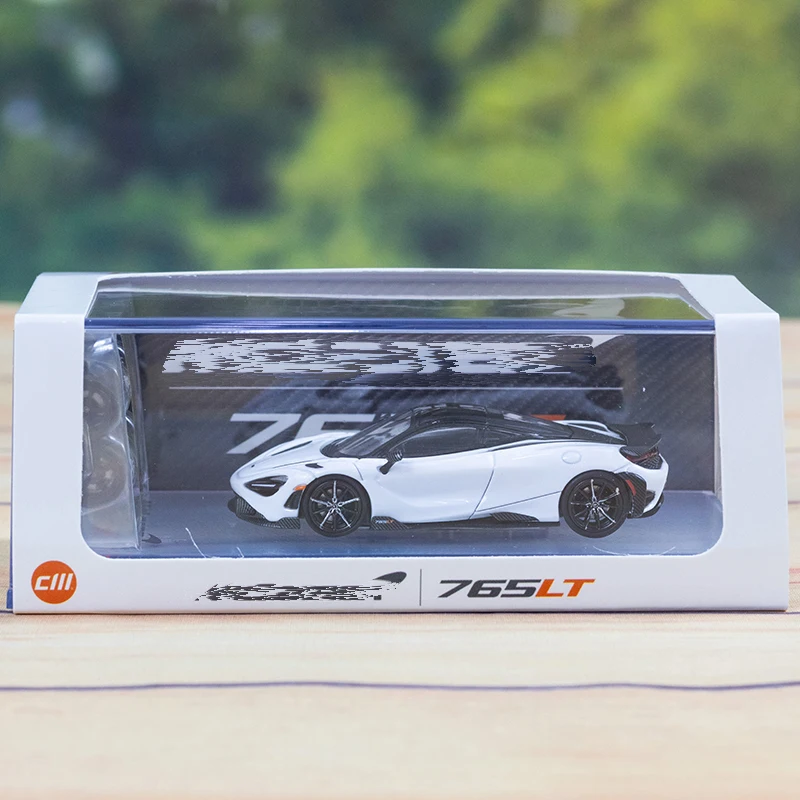 CM MODEL 1:64 765LT White Diecast Model Car