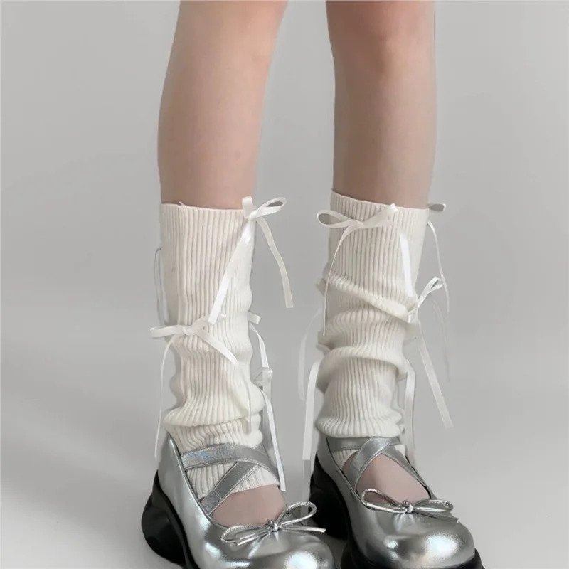 زوج من جوارب لوليتا الحلوة على طراز الباليه مع فيونكة محبوكة وجوارب متوسطة الساق مقترنة مع ملابس لوليتا #1