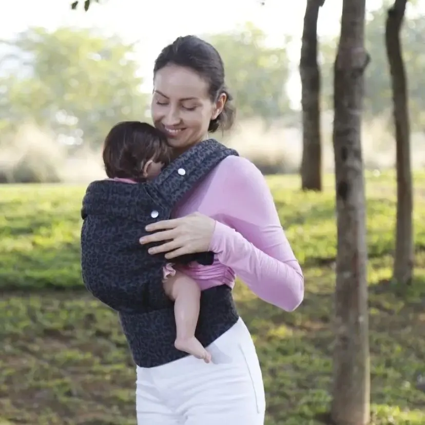 حاملة أطفال مريحة لحديثي الولادة إلى الأطفال الصغار مع مقعد الورك ودعم قطني وحمل أمامي وخلفي متعدد المواضع