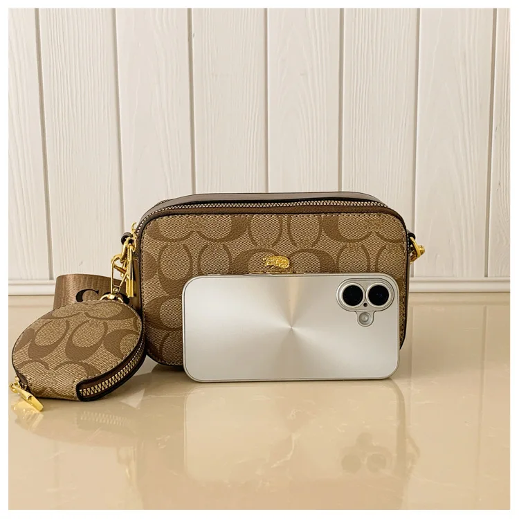Advanced Women's 2026 New Retro Printed Wide Shoulder Strap Small Square Bag Fashion Single Shoulder Diagonal Cross Bag Trendy