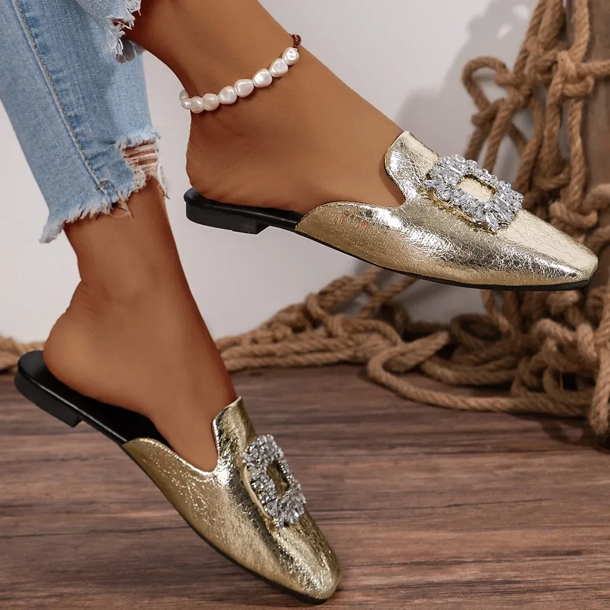 2024 Summer New Women's Square Toe Flat Slippers Rhinestone Buckle Mules Women's Outdoor Women's Light Casual Slippers