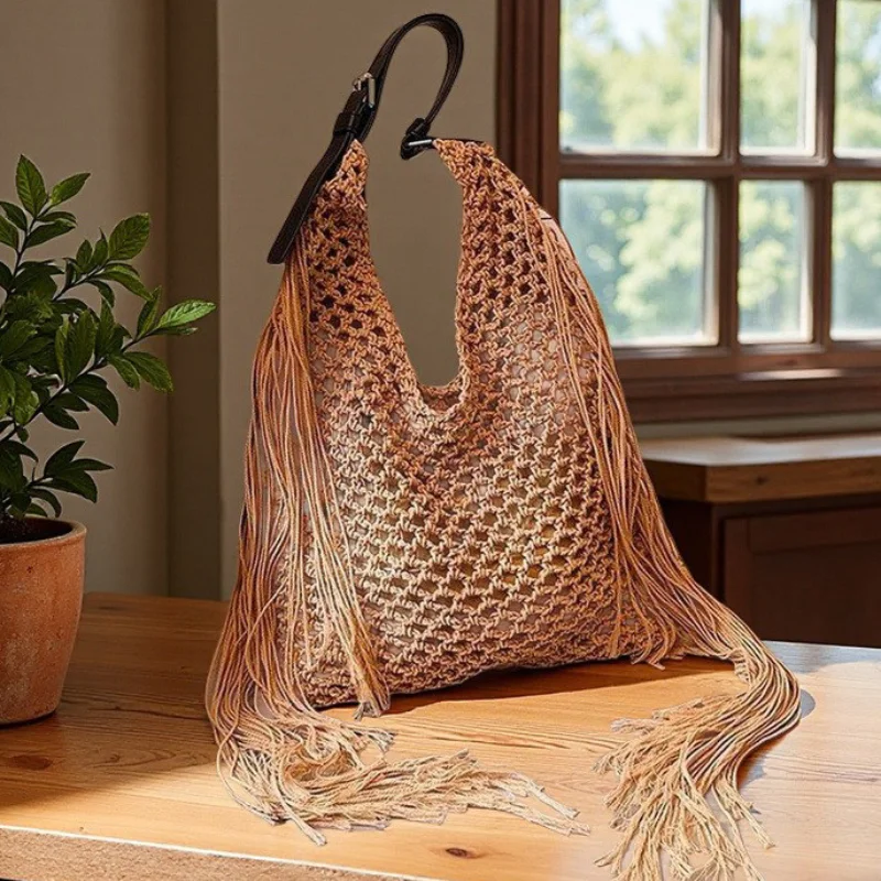 

Tassel Design Hand-woven Bag Brand Large Capacity Versatile Vacation Hollow Straw Bag Niche New High Quality Luxury Shoulder Bag