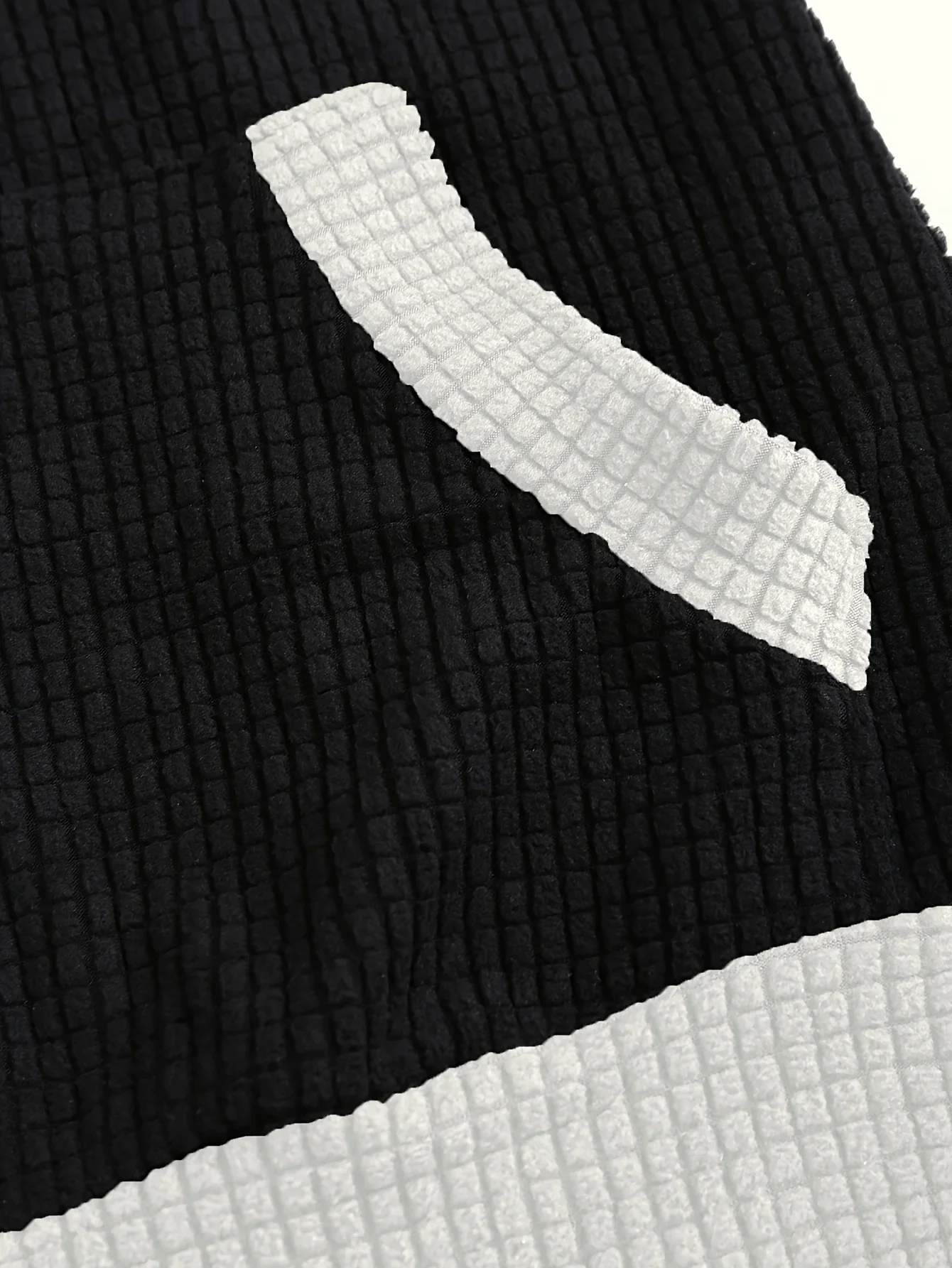 Dicker Kapuzenpullover mit Katzenohren und Reißverschluss, eine beliebte Übergrößen-Damenmode für Herbst und Winter in Europa und Amerika – Detail 9
