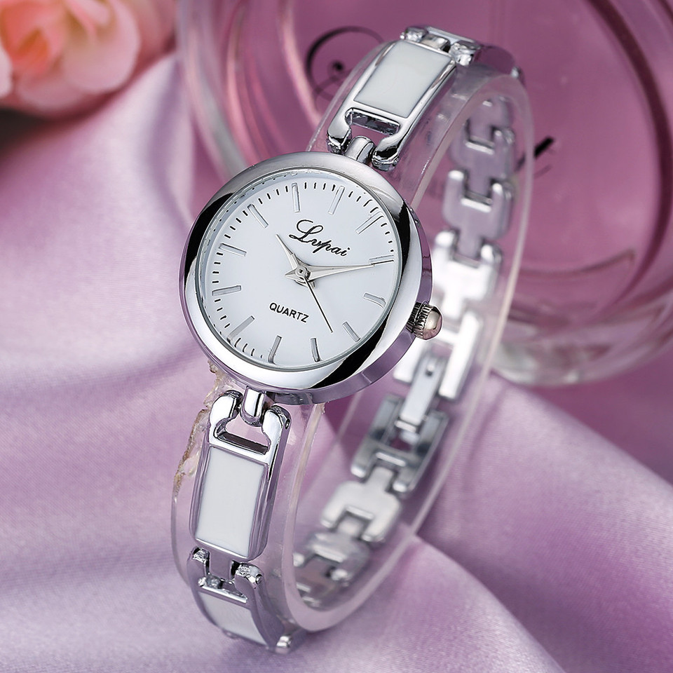  2026 New Women's Watch Fashionable Quartz White Dial Ladies Watch Elegant Steel Ceramic Strap Minimalist Stylish Wrist Watch 