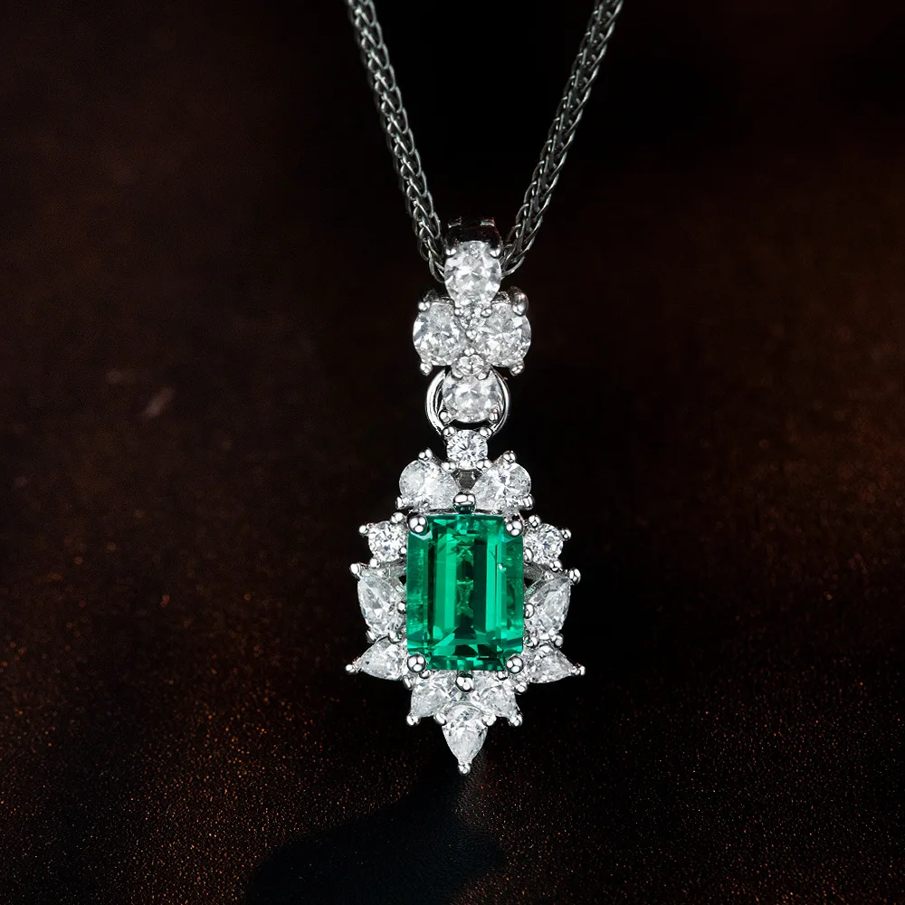 

2023 New 925 Silver Exquisite and Small 1ct Rectangular Chamfer Car Cultivated Emerald 5 * 7 Pendant Versatile Necklace 60cm