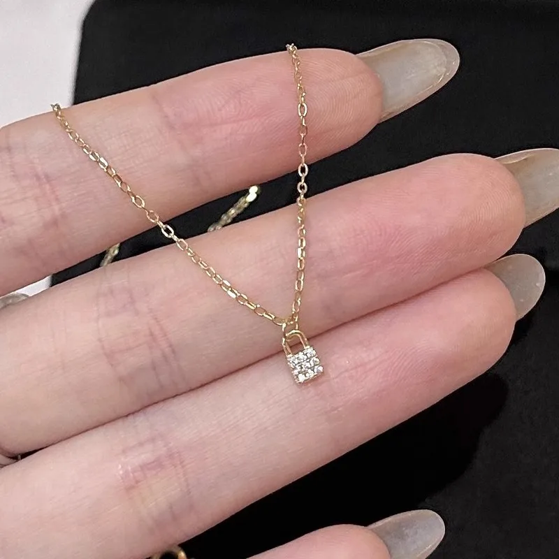 

Trend Geometric Charming Mini Small Lock Zircon Pendant Necklaces for Women Fashion Jewelry Light Luxury Minimalist Accessories