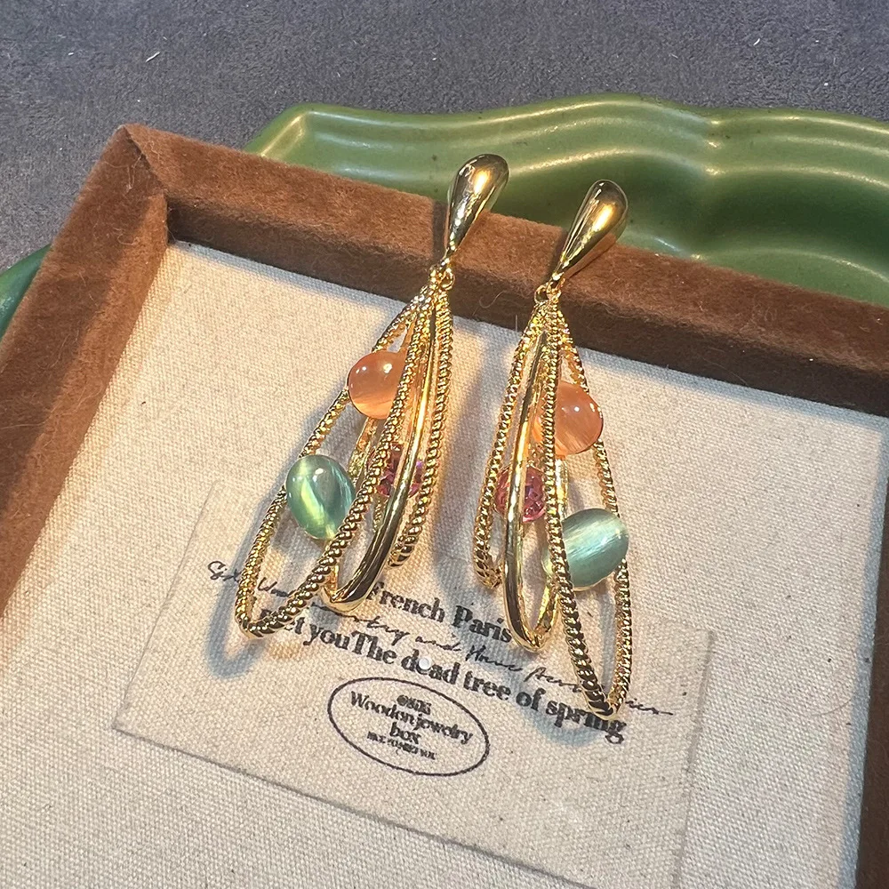 

Vintage Temperament minimalist 18K gold Exquisite Color opal earrings for women's girl Jewelry accessories