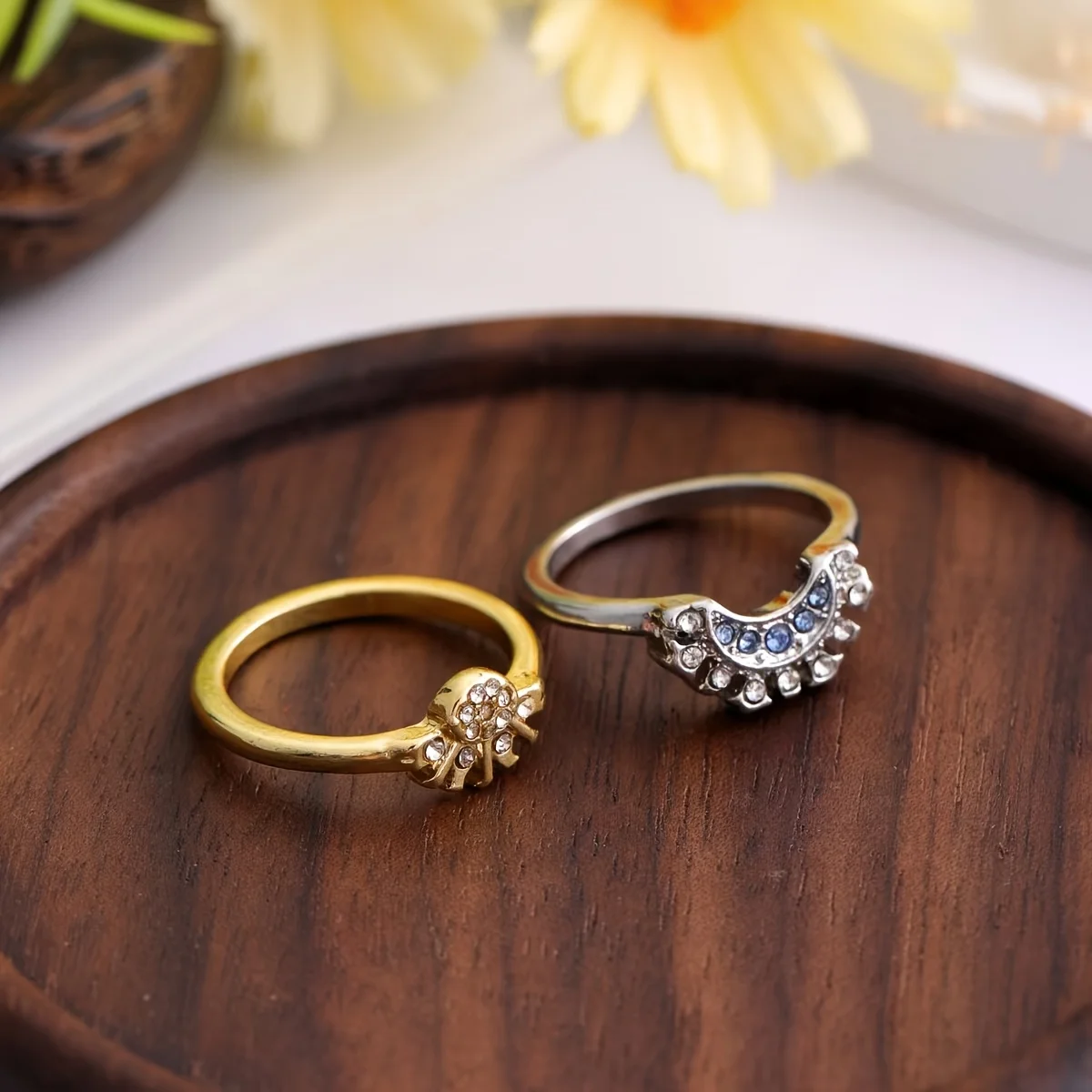 خاتم زوجين مكون من قطعتين بأسلوب عصري وبسيط، مصمم بقمر أزرق وشمس صفراء، مجوهرات مثالية للفصول الأربعة