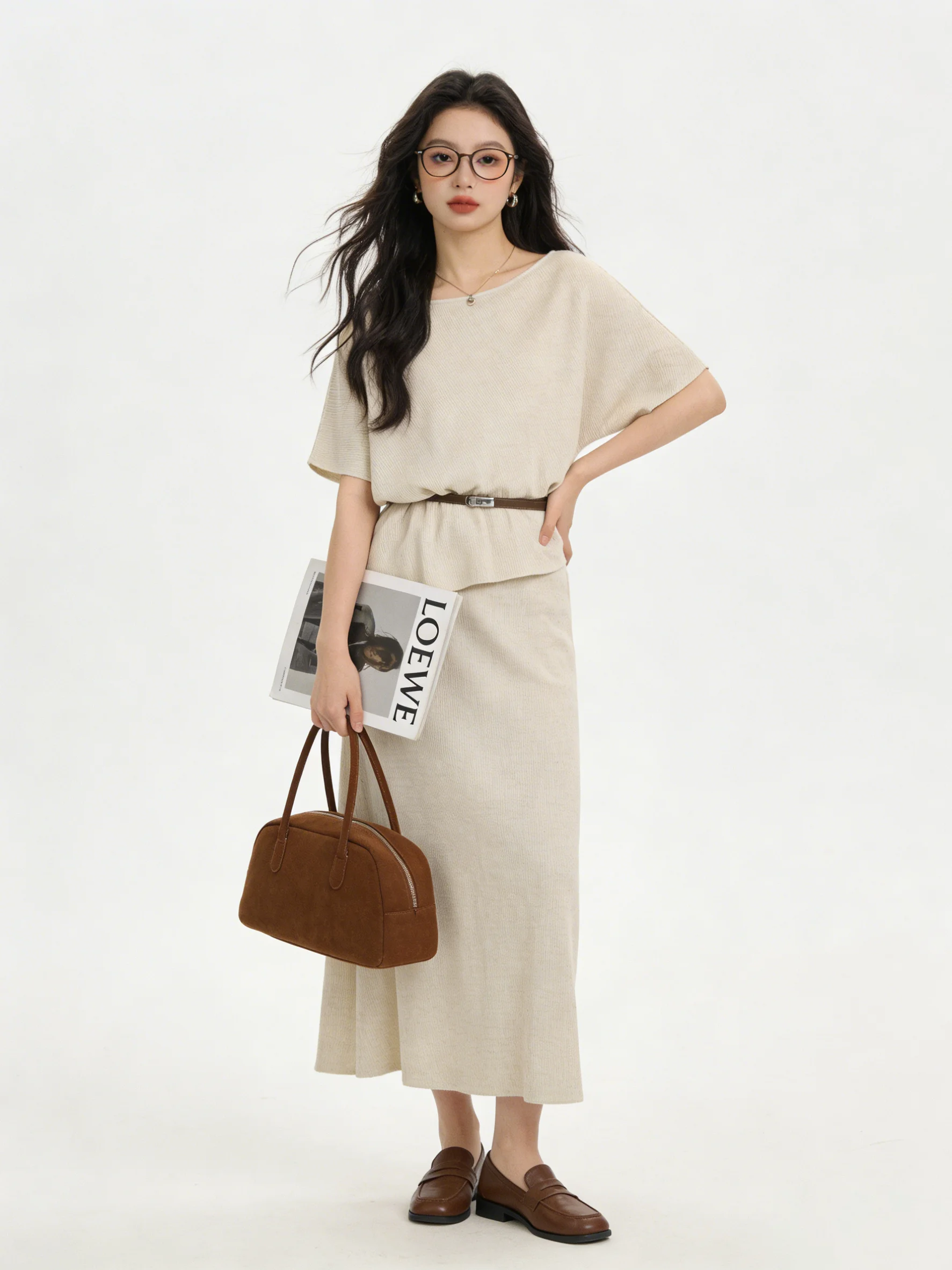 

Комплект из двух предметов: топ с рукавами «летучая мышь» и юбка-полусолнце в корейском стиле, летний, универсальный, высококачественный, с завышенной талией, приятный для кожи, стройнящий силуэт