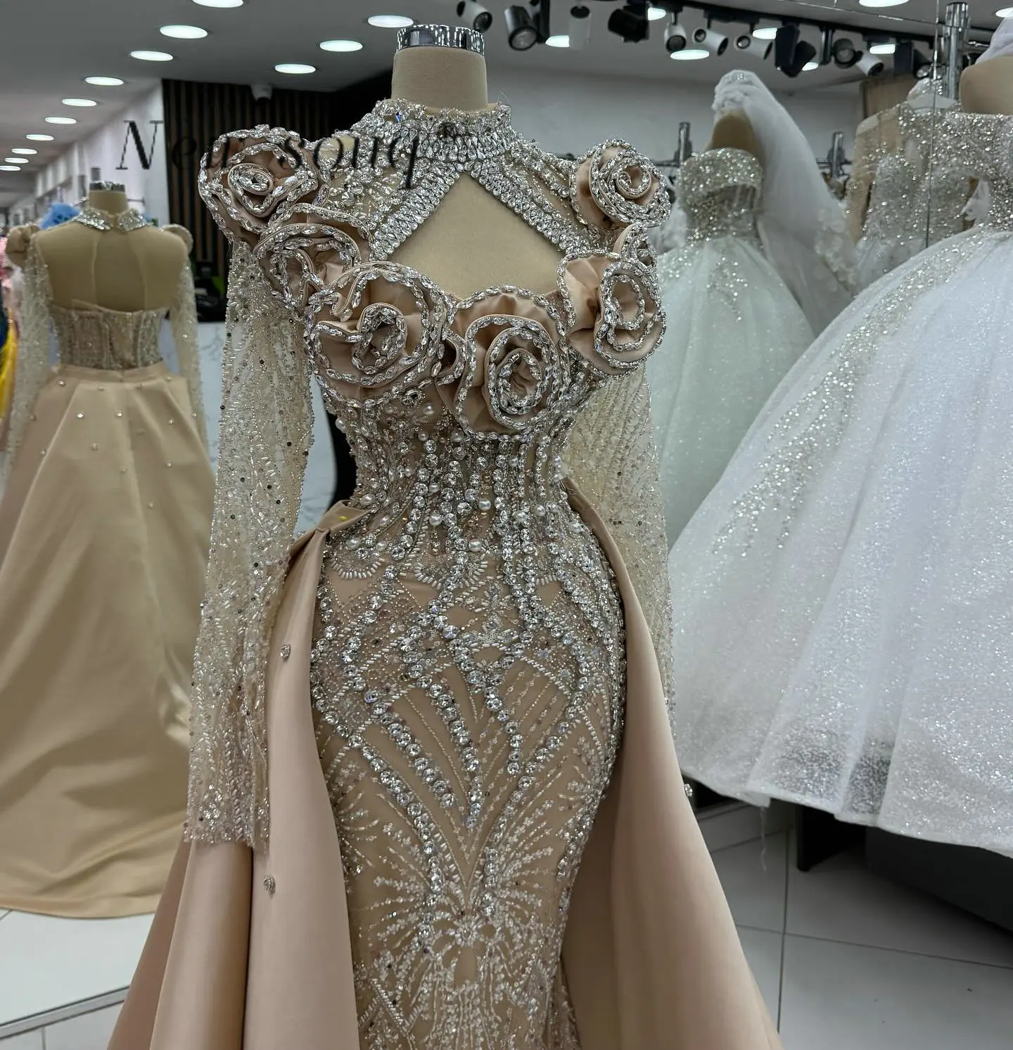 Champagne Lange Mouwen Kristallen Parels Kralen Hoge Hals Zeemeermin Avondjurken Elegante Huwelijksceremonie Feestjurken Op maat