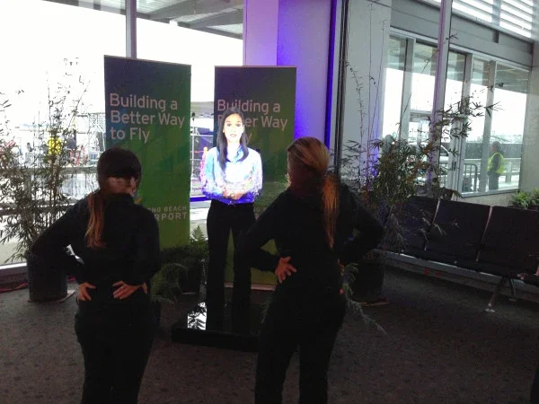 Apresentador Virtual para Eventos, Trade Show Room, Magia