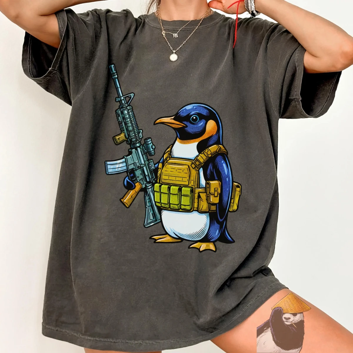 Fun Penguin Shirt Retro Tactical Bird  Gift Animal Pattern Emoji T-shirt Printed T-shirt for Women's Daily Casual Street Wear