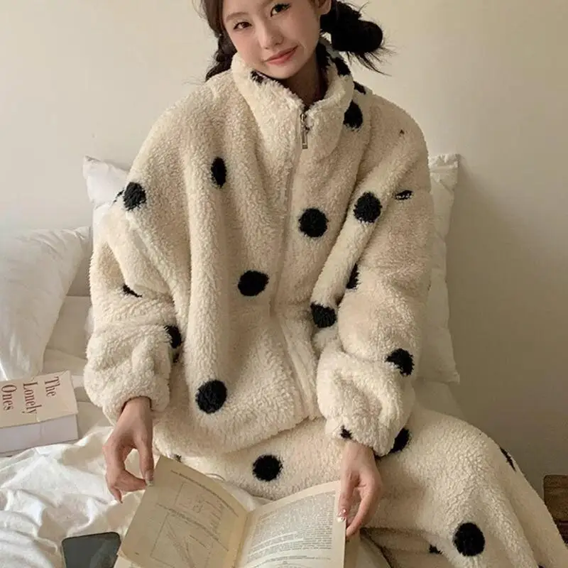 ملابس نوم من الصوف المرجاني للنساء، الخريف والشتاء مع طقم بدلة منزلية بغطاء للرأس من الفلانيل بنقطة سميكة وحلوة ملونة #2