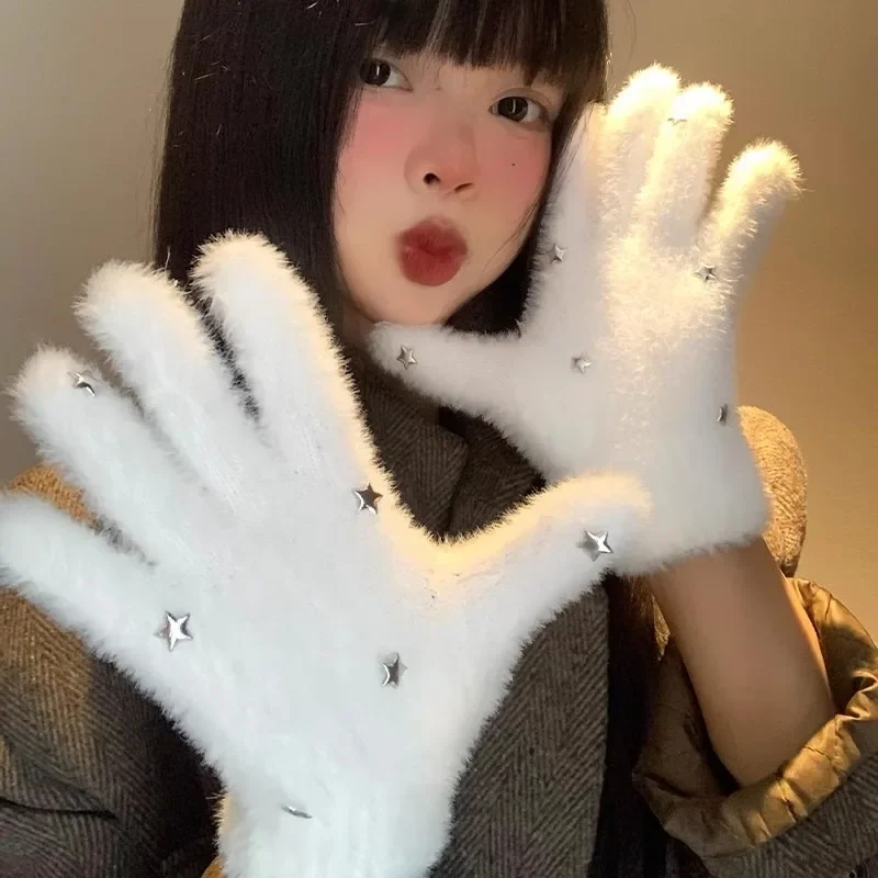 White Soft Plush Gloves Women Winter Warm Coral Fleece Satr Heart Gloves Girls Korean Full Finger Thicken Furry Glove Mittens