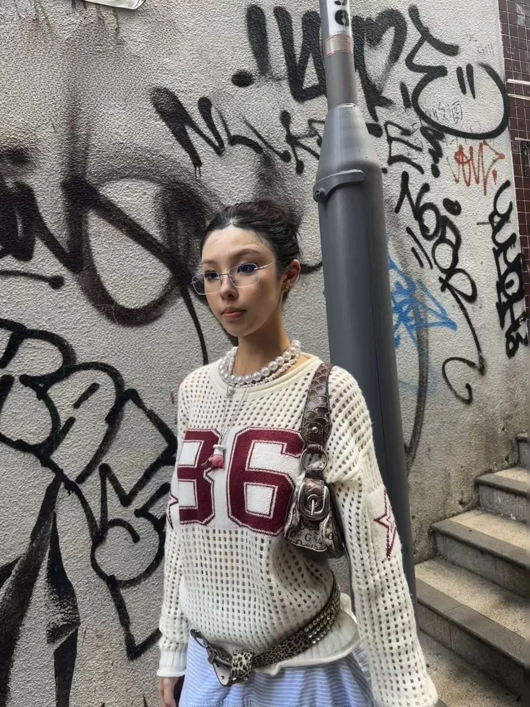 

Американский Sle Soft Hollow out ort Number Fooall Jersey Мужской летний повседневный свободный модный вязаный свитер Свободный крой Молодежный су...