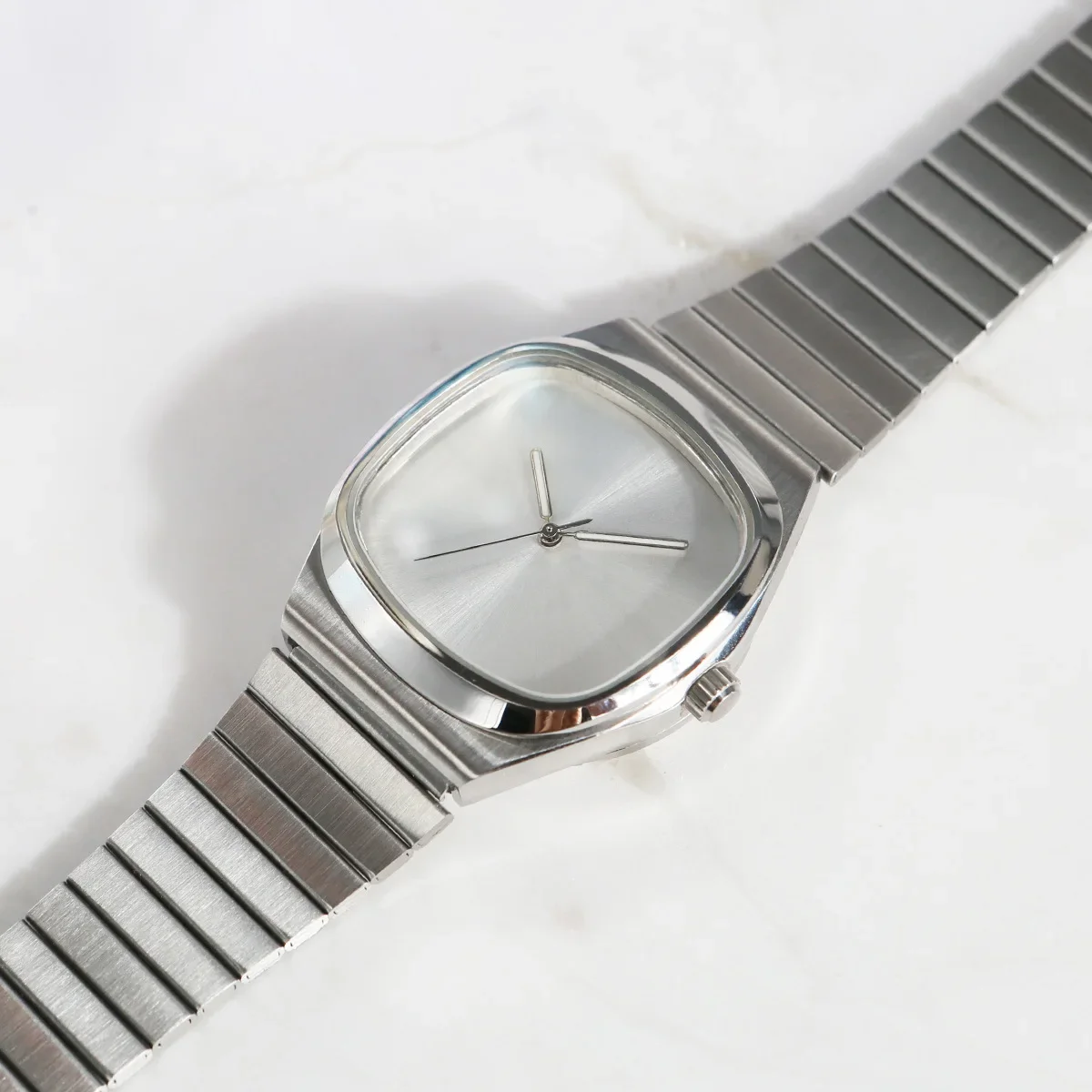 No logo Simplicity fashion Couple's watch Versatile Precision steel quartz Steel strap wristwatch Unisex