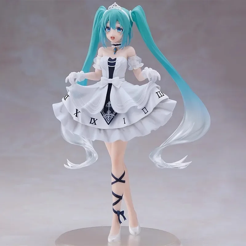 Taito original genuíno piapro personagens hatsune miku país das maravilhas figura cinderela china modelo de cor exclusivo brinquedos 18cm figuras