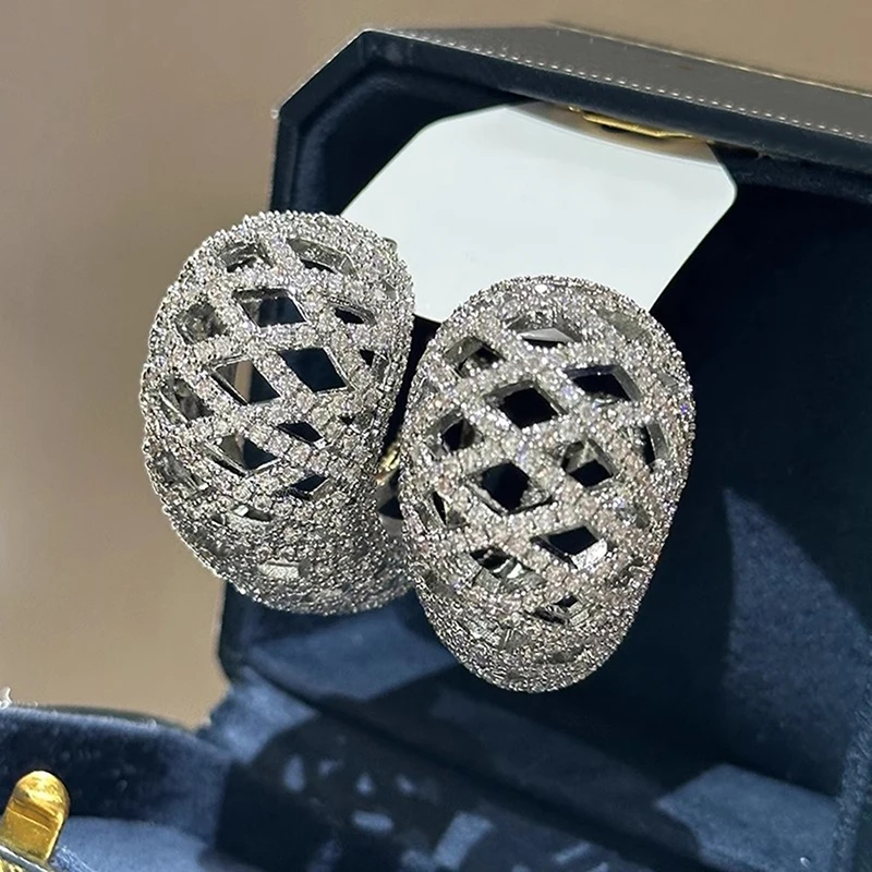 Huitan Attractive Hoop Earrings with Shiny Cubic Zirconia Bright Exquisite Accessories for Women Elegant Charms Party Jewelry