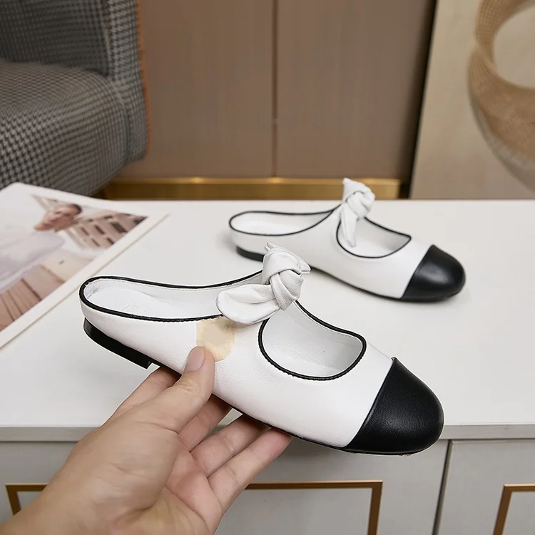 شباشب صيفية عصرية ومتعددة الاستخدامات موديل 2025 ذات ألوان مغلقة عند الأصابع