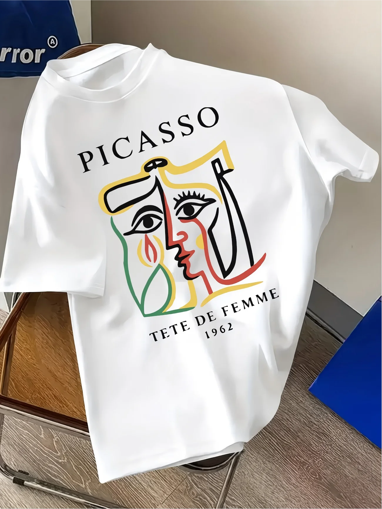 Camiseta Casual Unisex de Manga Corta - Estampado Artístico de Pablo Picasso con Patrones de Letras en Negrita, Tela Ligera, Diseño de Cuello Redondo