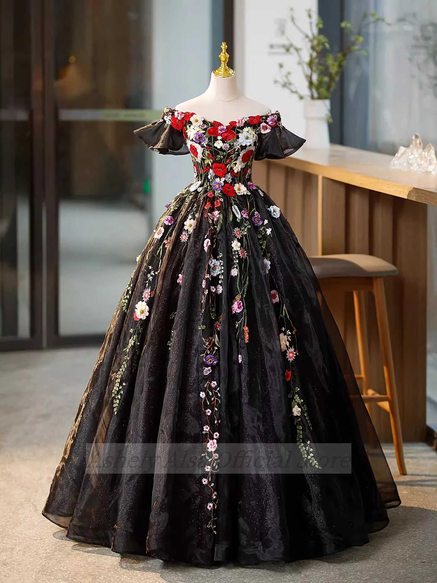 Vestidos de quinceañera negros góticos con imagen Real, sin hombros, apliques de flores con cordones, dulce 15 16, vestido de fiesta de cumpleaños de Graduación