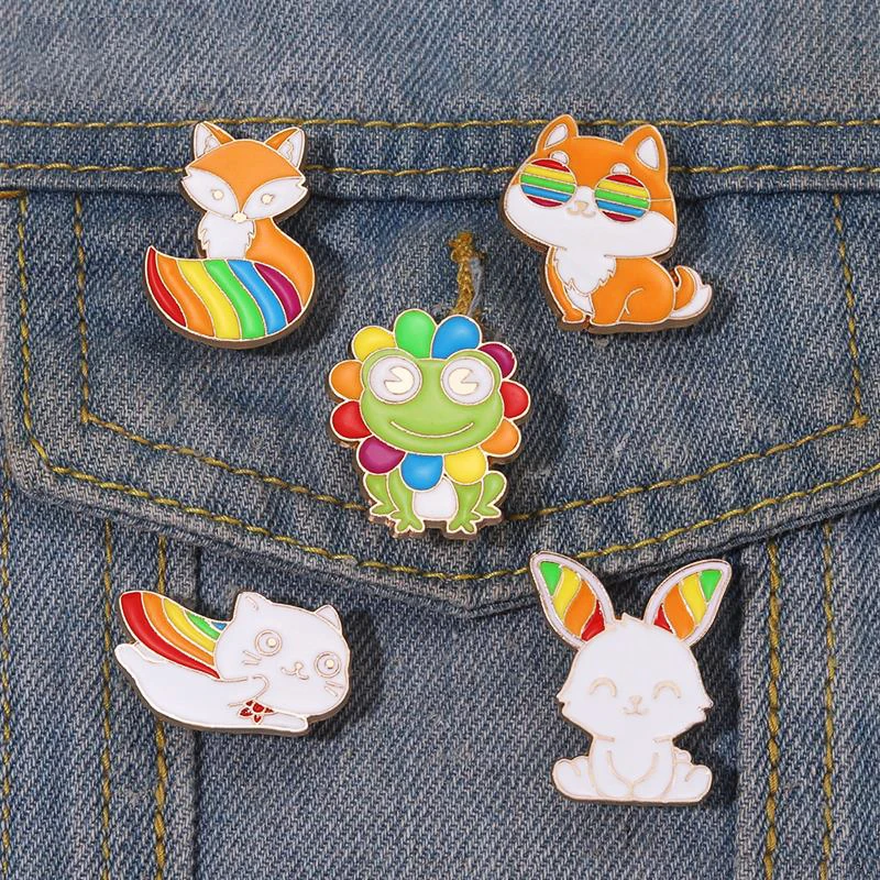 Insignias de solapa de rana Pines, joyería LGBT, regalo para amantes, amigos, animales del arco iris, broche de esmalte personalizado, perro, zorro, gato, conejo