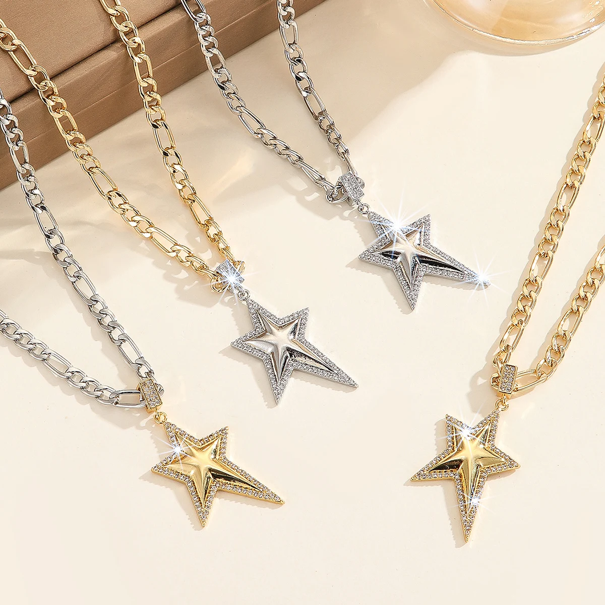 2026 نمط جديد أربع نجوم قلادة سترة سلسلة للبنين والبنات ، الراقية الفاخرة موضة الشارع القوطية سلسلة المجوهرات. #1