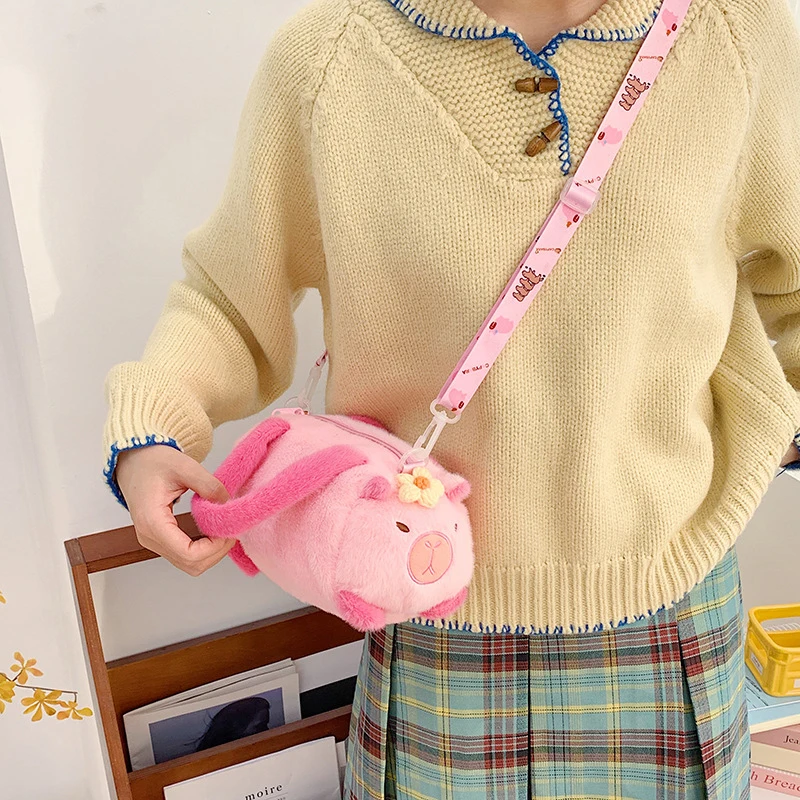 

New Capybara Crossbody Bag Cotton Cartoon Animal Bucket Bag Plush Bag Girl