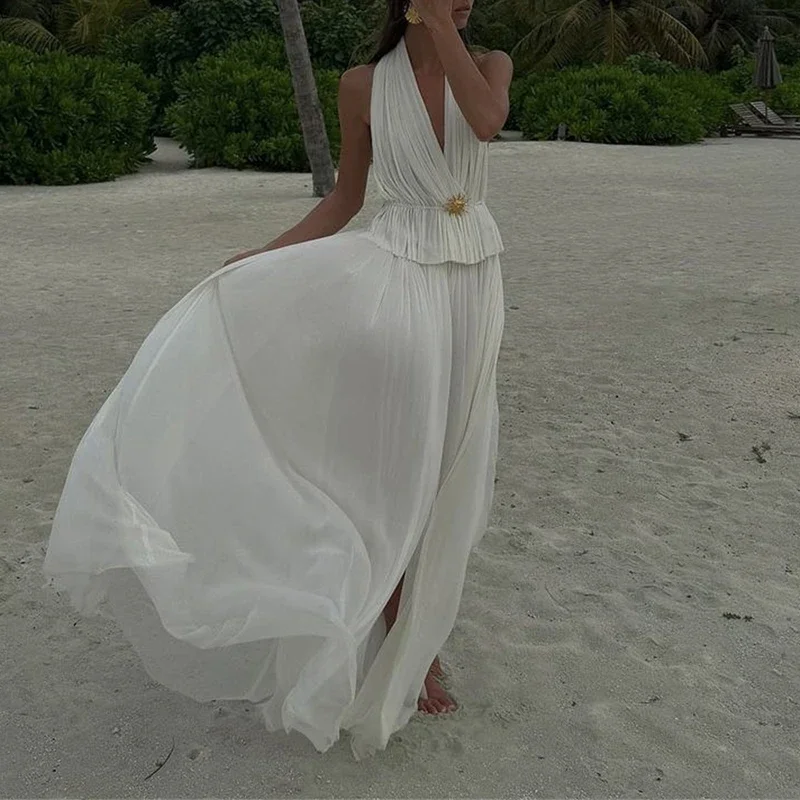 Mode Einfarbig Strand Urlaub Outfits Casual Plissee Lose Cover-up Neue Neckholder Tiefem V-ausschnitt Rückenfreie Tops & halbe Röcke Sets