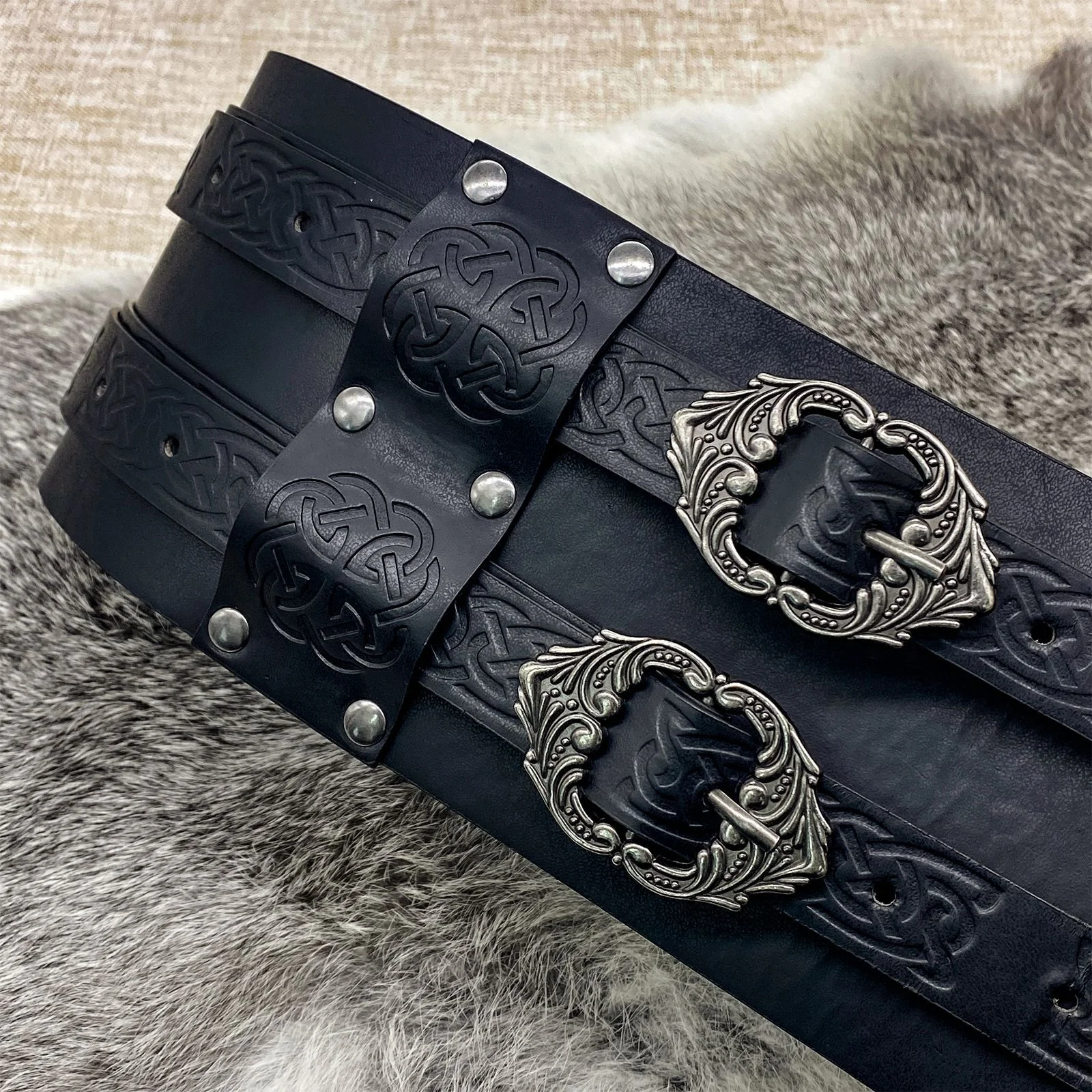 Scandinavische Viking-stijl reliëf brede riem Europese middeleeuwse vintage tailleafdichting ridderstijl riem Renaissance ridderpantserriem
