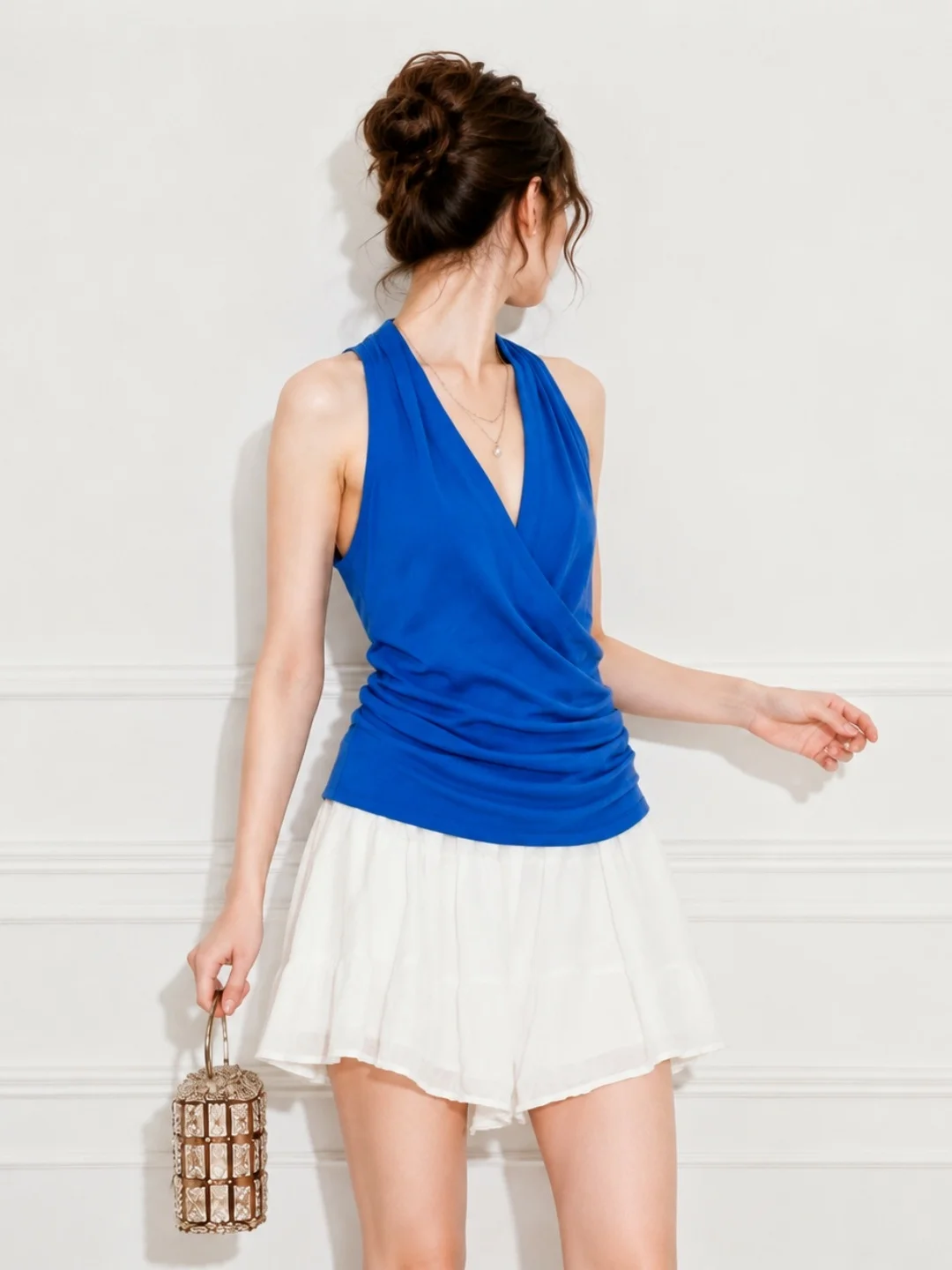 Summer 2026 V-Neck Hanging Neck Vest Design Slimming  Color Versatile Sleeveless Top Women's Fashion Commute Style Regul...
