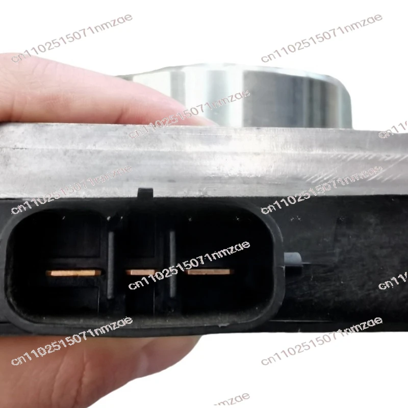 Professional Brushless Fan Motor for Automotive 16363-30041 16363-30040 268500-0010