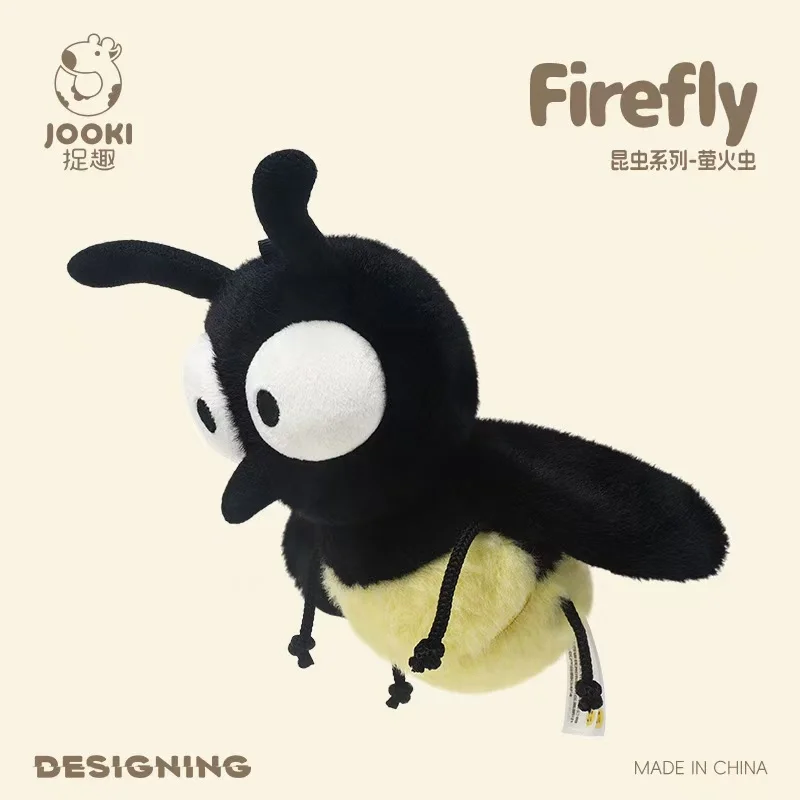 Neueste Kawaii-Overalls, gefüllte Plüschtiere mit Frosch-Glühwürmchen, niedliche Cartoon-Anime-Kindergeburtstagsgeschenke, lustige Puppen für Halloween