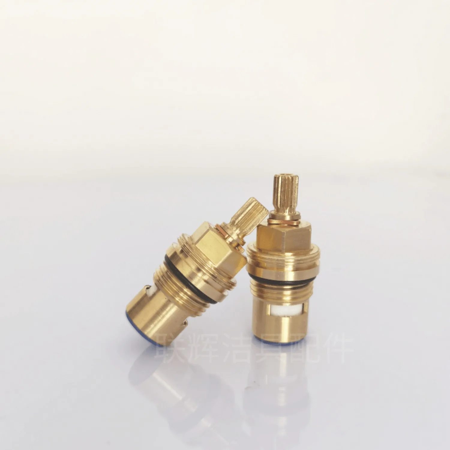 

Смеситель, керамический картридж, раковина с тремя отверстиями, ванна, душ, горячая и холодная вода, совместимый с Kohler