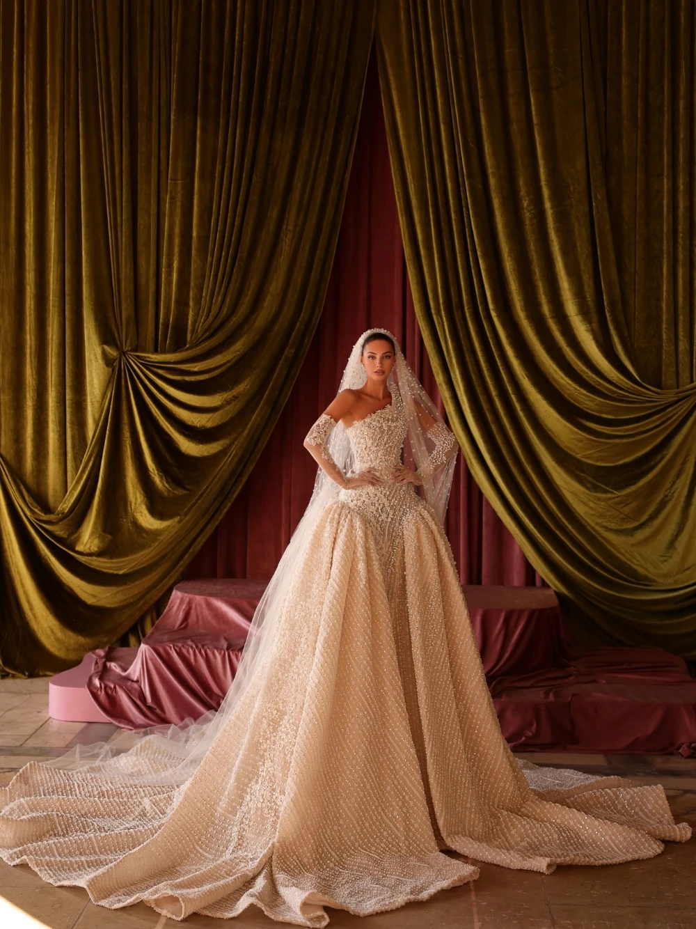 

One Shoulder Heavy Beaded Ball Gown Wedding Dress Luxury Cathedral Train Floral Lace Gorgeous Bride Wear No Gloves No Veil