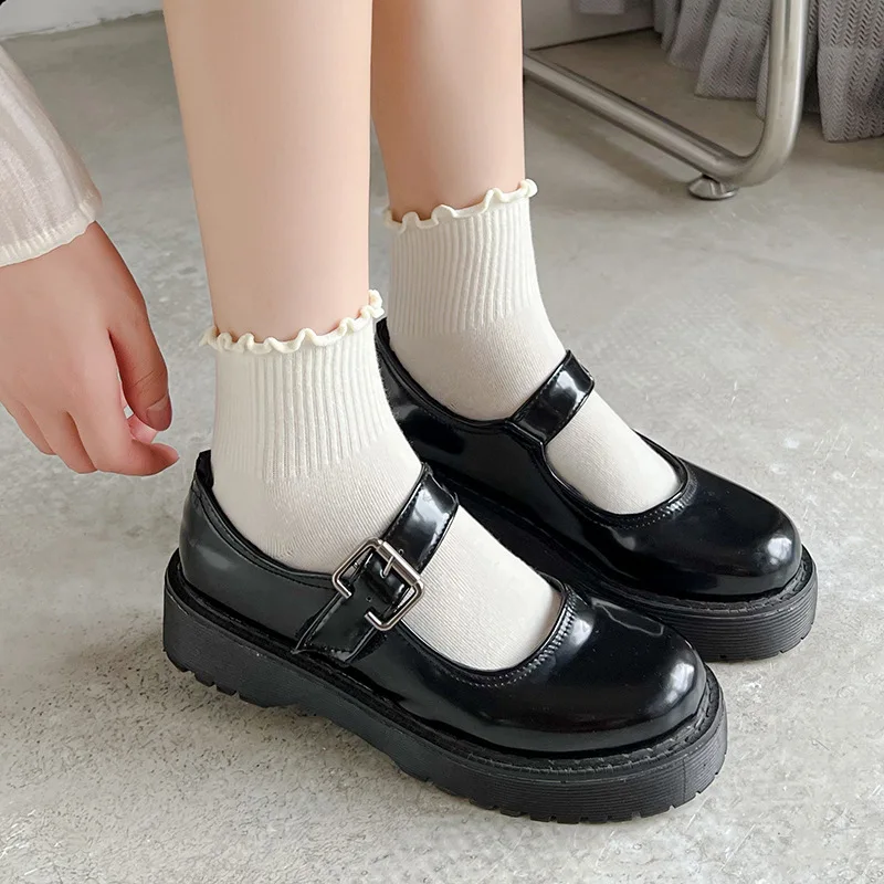 5 Pair /Lot Socks for Women Ruffle Cotton Middle Tube Ankle Short Breathable Black White Set Spring Autumn