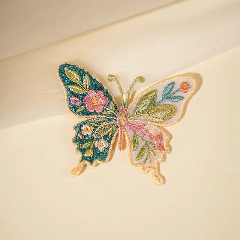 Vintage Blumen-Schmetterling-Stickerei Aufbügelbare Patches Niedliche Wärmeübertragungs-Applikation für DIY-Kleidung Jacken Dekoration Einfach Anzubringen – Detail 6