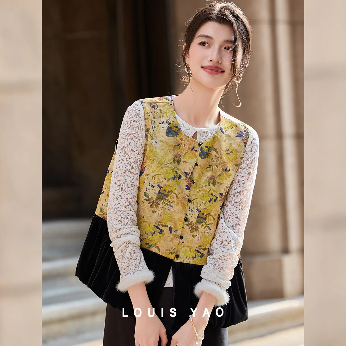

LOUIS YAO Velvet Floral Pattern Vest 2025 Spring/Autumn Outerwear Top Sophisticated Patchwork Design Women's Vests Chic Wear