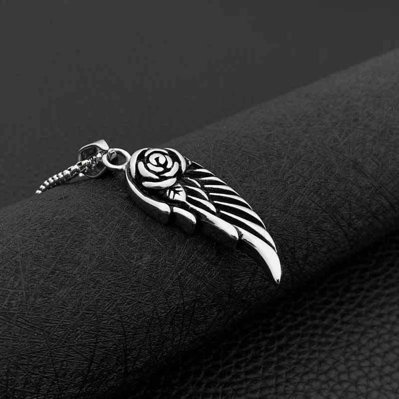 Titanium Steel Retro Feather Wing Pendant Hip Hop Punk Necklace Men And Women All-match Jewelry