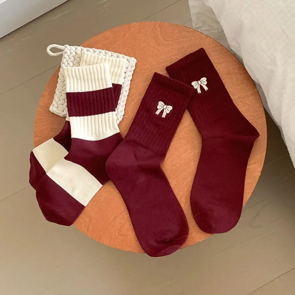

5Pairs Breathable Sweet Cotton Socks Wine Red Stripe Stripe Socks Patchwork Hosiery Tube Socks Women Spring