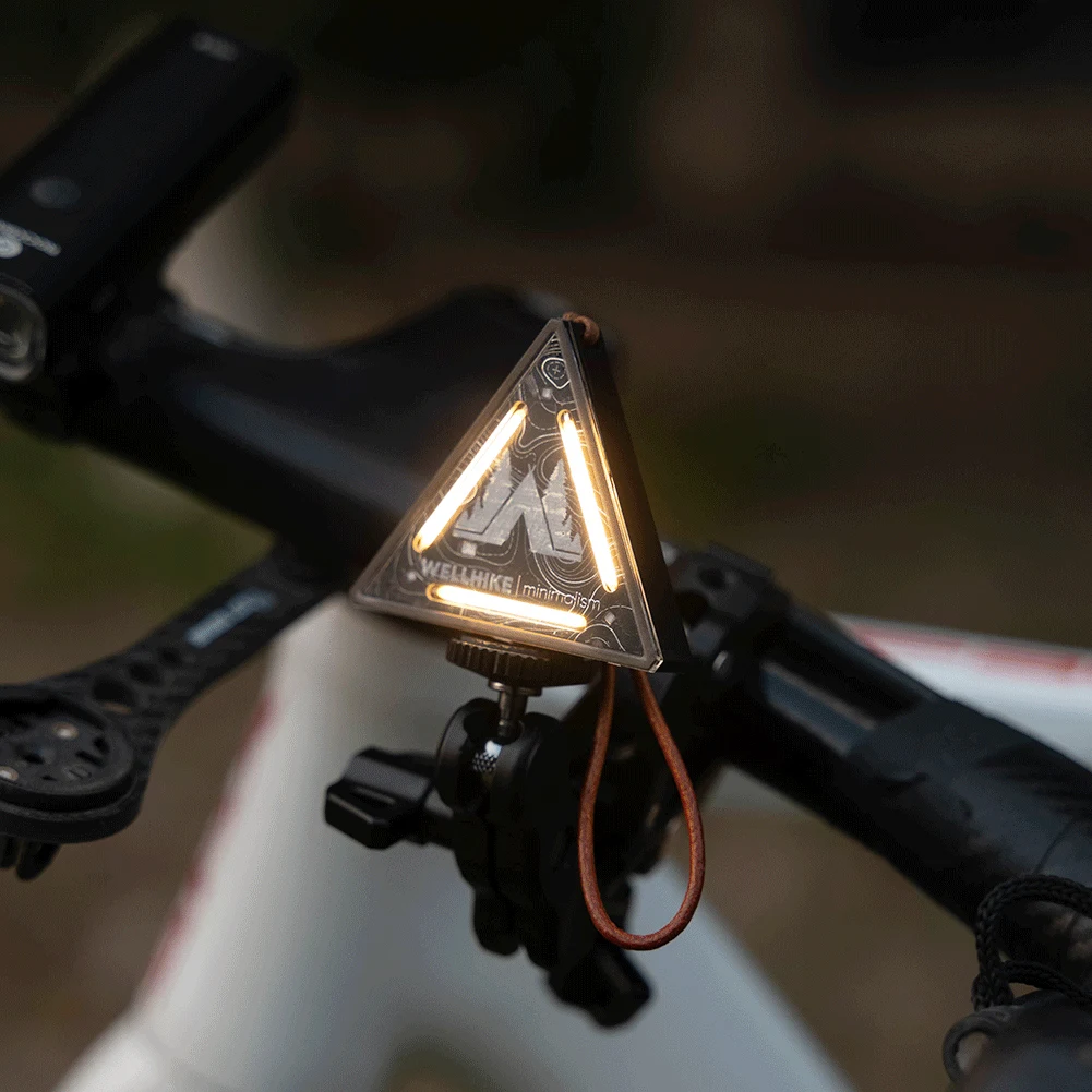 

LED Night Riding Warning Light with 4 Lighting Modes Portable Walking Safety Light Type-C Charging Waterproof for Hiking Fishing
