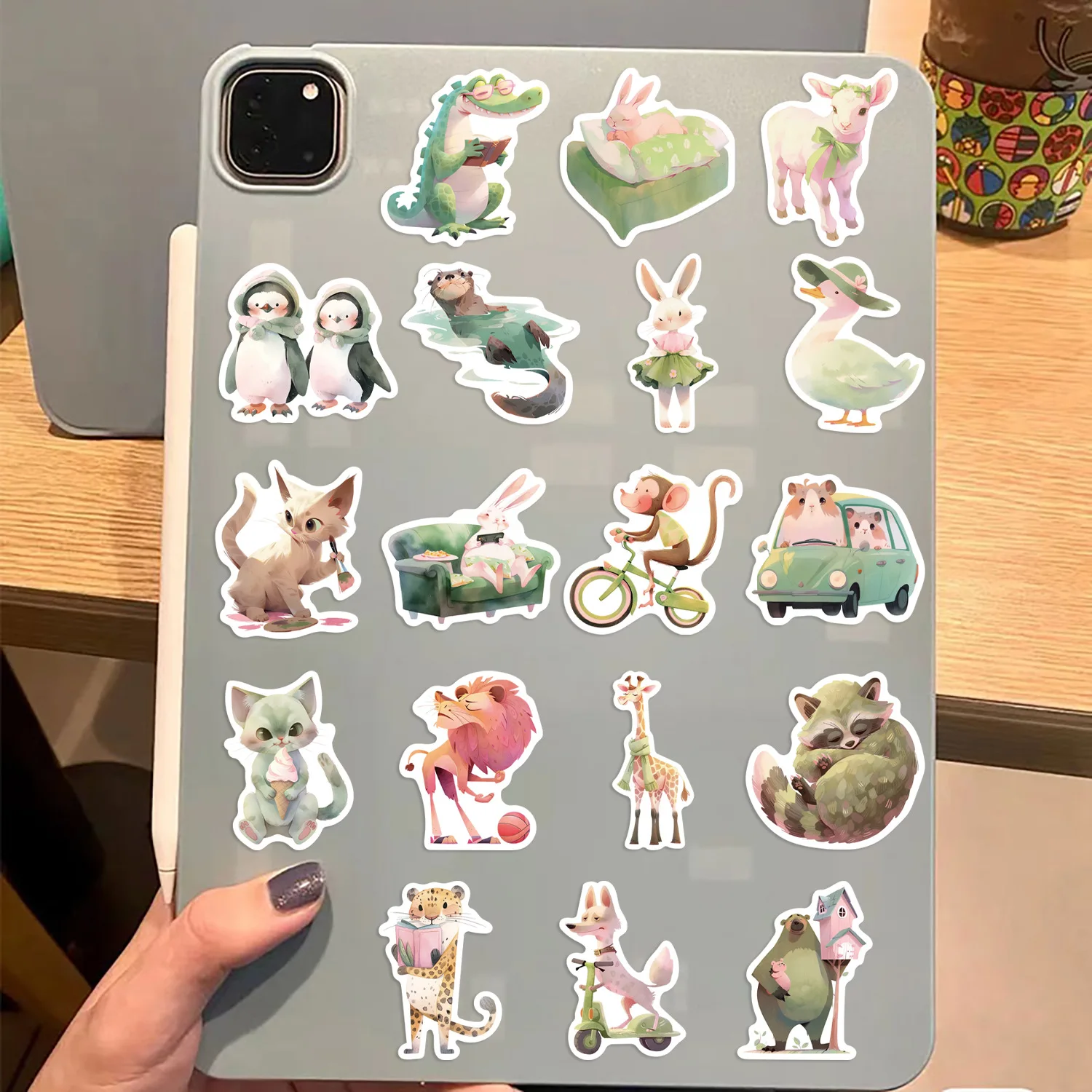 50pcs Pink and Green animals Cartoon Graffiti Stickers Phone Guitar Laptop Notebook Suitcase Water Bottles Waterproof Sticker Gi