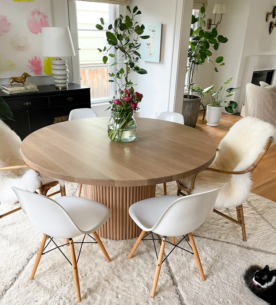 Simple Style Round Customize Solid Pine Wooden Dining Table Modern Dining Table For Dining Room