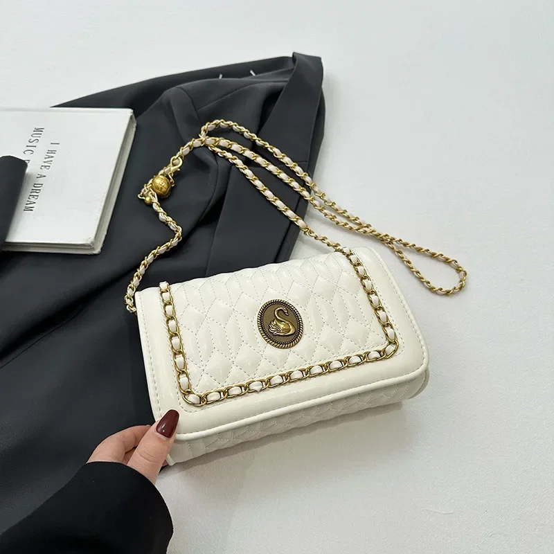 

2025 Trendy Womens Small Square Bag Rhombus Embroidery Thread Decor Retro Shoulder Messenger Bag Versatile Chain
